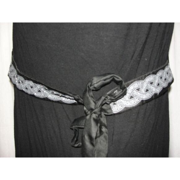 INNUENDO Catherine Van Osch Black Drape Neck Beaded Belt At Waist Dress Size 4 - Picture 3 of 6